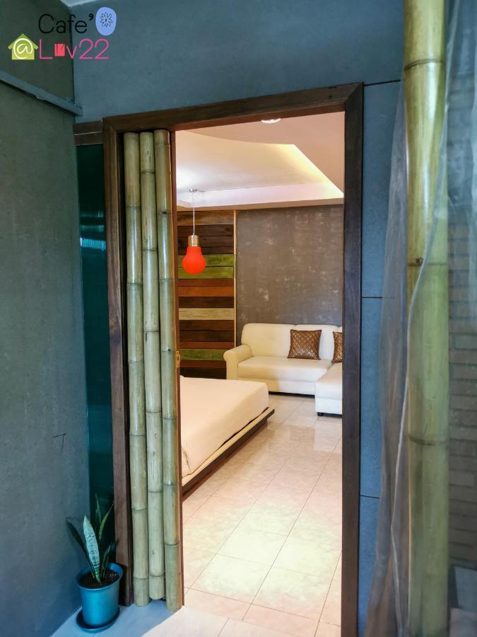 Cafe'@Luv22 Hotel Phuket Exterior photo